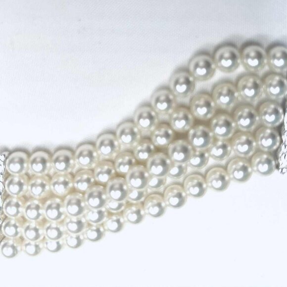Vintage Faux Pearl Multi-Strand Choker with Ornate Silver Panels – 32–40 cm - Picture 6 of 8